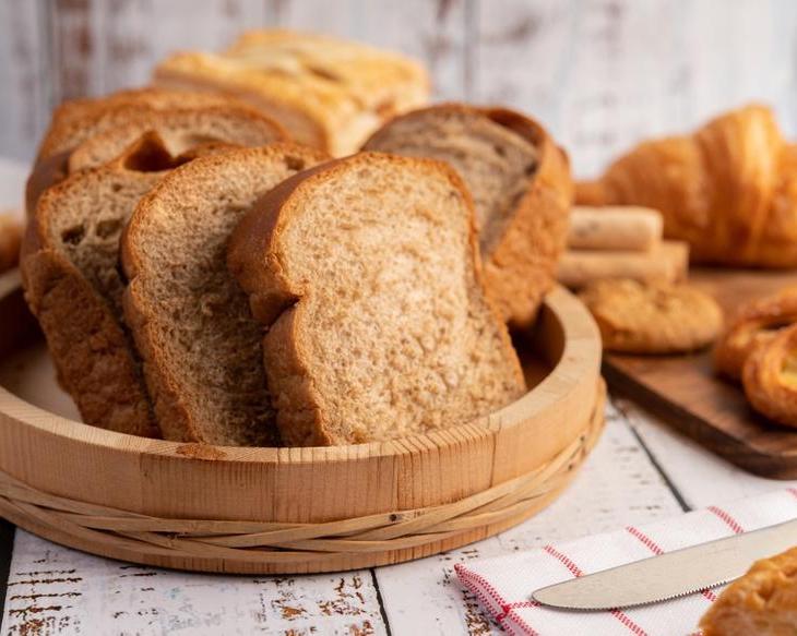 Какие продукты не стоит хранить в холодильнике и почему