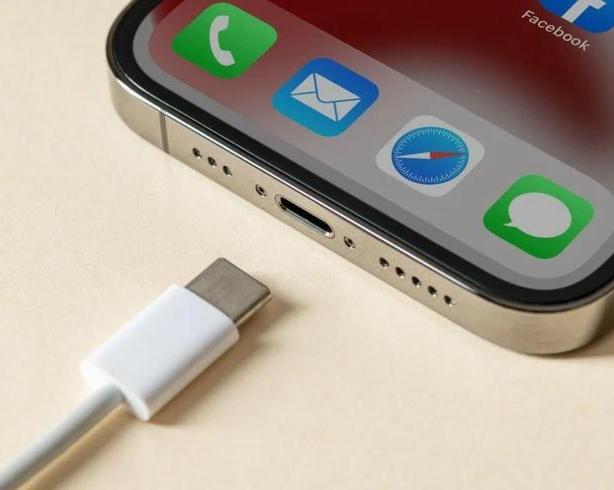 Apple ввела проверку на мокрые разъёмы USB Type